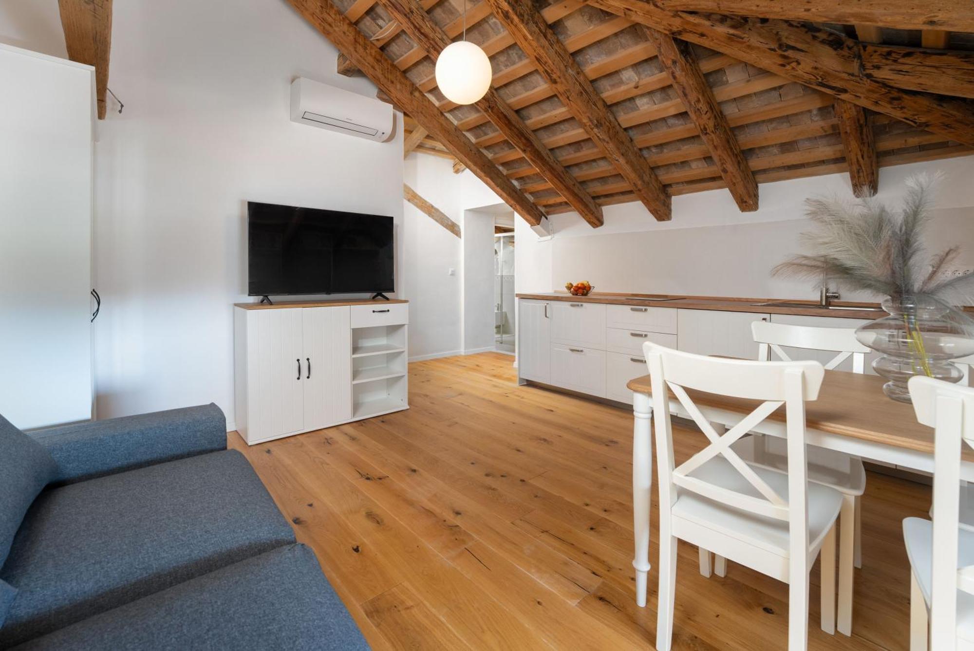 Apartament Eliza