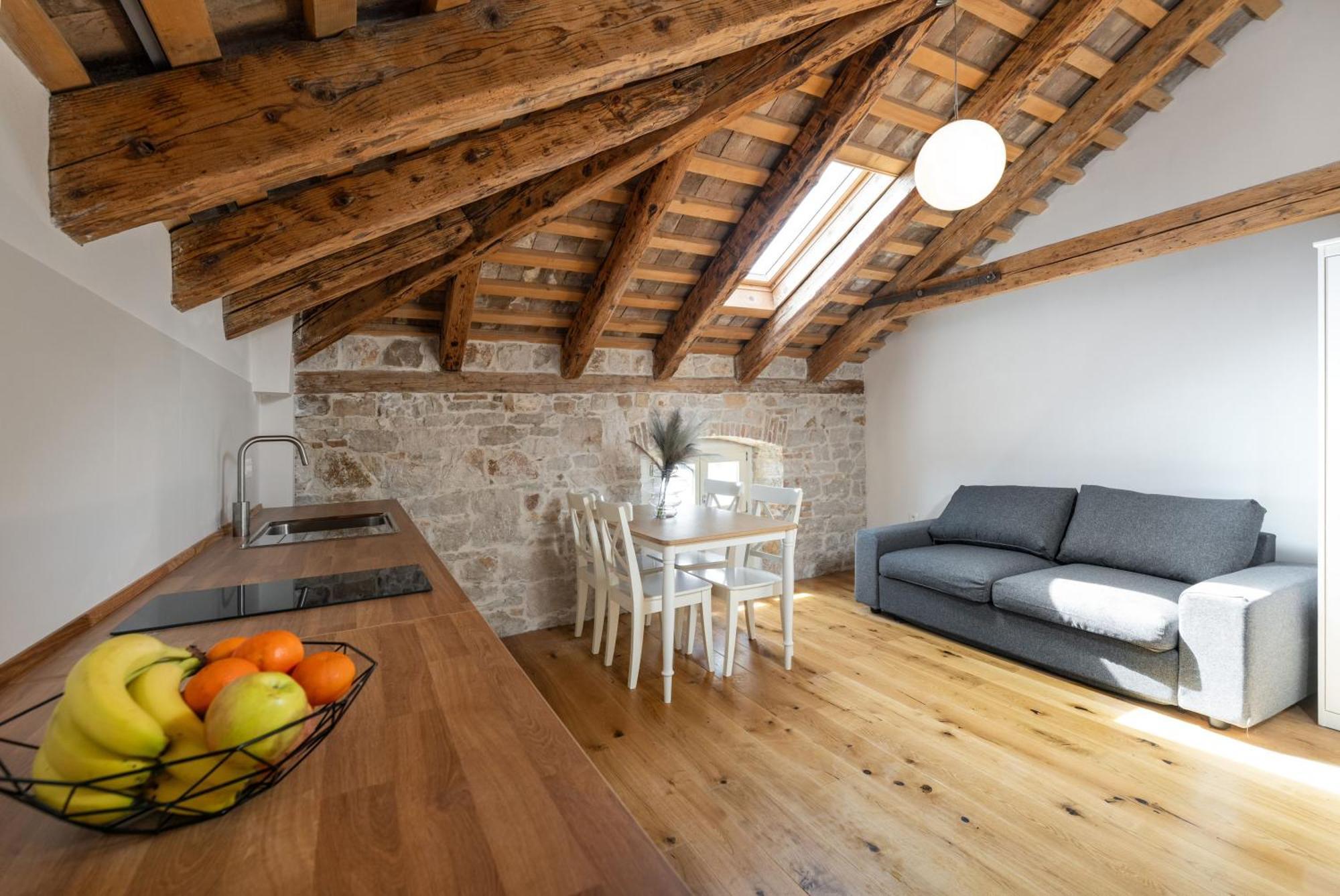 Eliza Apartament *